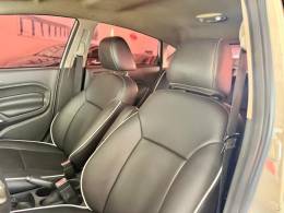 FORD - FIESTA - 2012/2013 - Branca - R$ 43.900,00