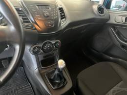 FORD - FIESTA - 2013/2014 - Azul - R$ 42.900,00