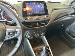 CHEVROLET - ONIX - 2022/2023 - Vermelha - R$ 78.900,00