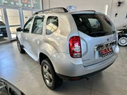 RENAULT - DUSTER - 2014/2015 - Prata - R$ 53.900,00