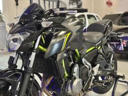 KAWASAKI - Z650 - 2017/2018 - Preta - R$ 32.900,00