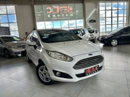 FORD - FIESTA - 2014/2015 - Branca - R$ 44.900,00