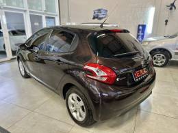 PEUGEOT - 208 - 2013/2014 - Marrom - R$ 38.900,00