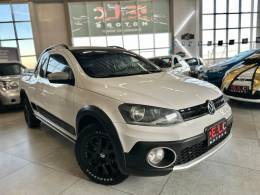 VOLKSWAGEN - SAVEIRO - 2013/2014 - Branca - R$ 63.900,00