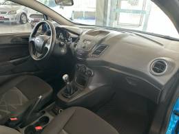 FORD - FIESTA - 2013/2014 - Azul - R$ 42.900,00