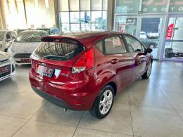 FORD - FIESTA - 2014/2015 - Vermelha - R$ 44.900,00