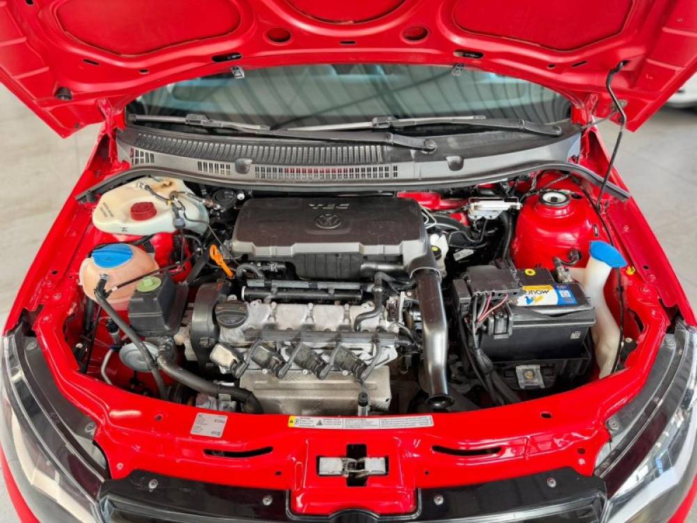 VOLKSWAGEN - GOL - 2013/2014 - Vermelha - R$ 35.900,00