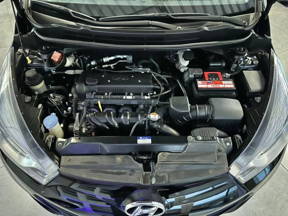 HYUNDAI - HB20 - 2014/2015 - Preta - R$ 53.900,00