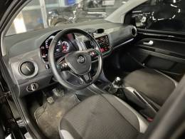 VOLKSWAGEN - UP - 2017/2018 - Preta - R$ 64.900,00