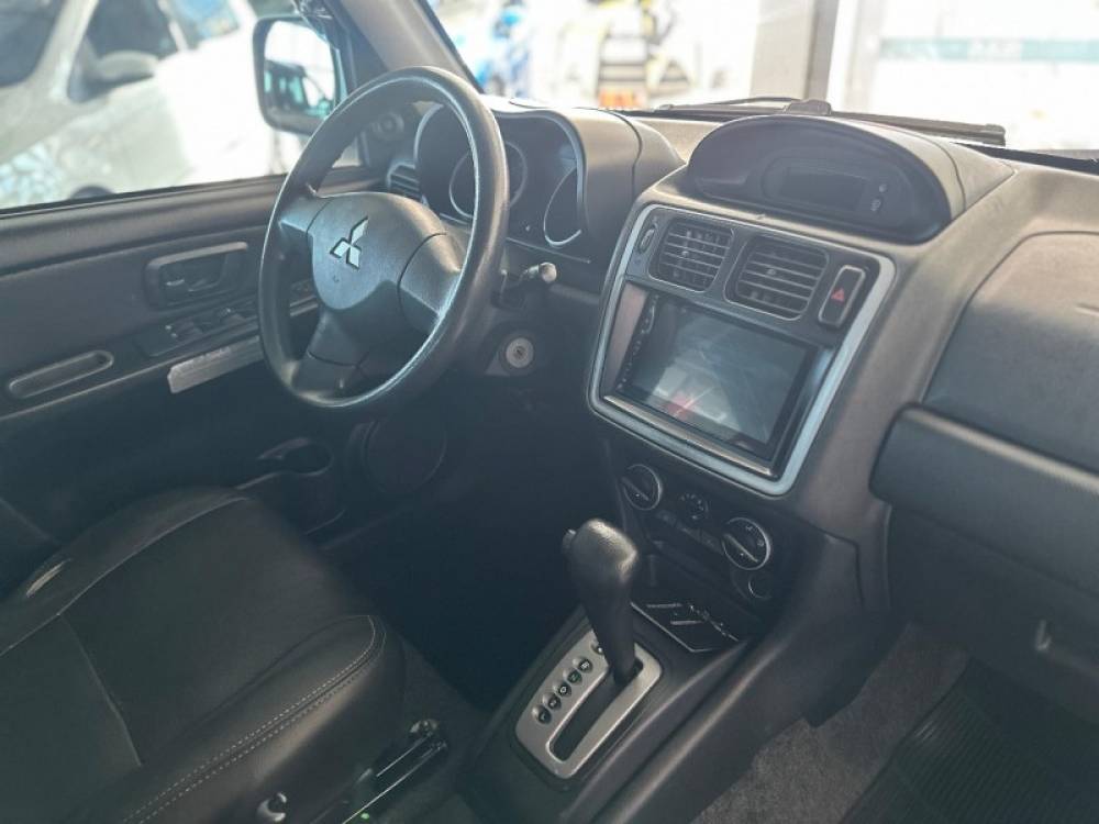 MITSUBISHI - PAJERO TR4 - 2010/2010 - Prata - R$ 59.900,00