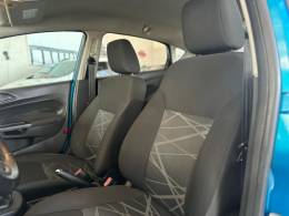 FORD - FIESTA - 2013/2014 - Azul - R$ 42.900,00