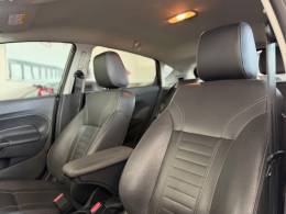 FORD - FIESTA - 2014/2014 - Preta - R$ 48.900,00