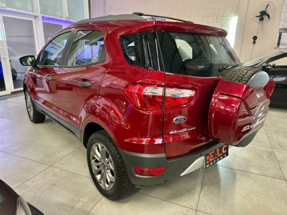 FORD - ECOSPORT - 2014/2015 - Vermelha - R$ 57.900,00