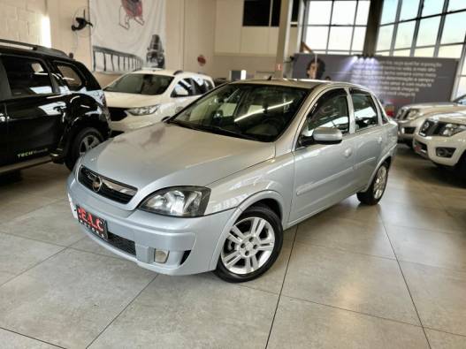 CHEVROLET - CORSA - 2008/2008 - Prata - R$ 28.900,00