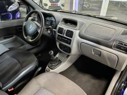 RENAULT - CLIO - 2006/2006 - Azul - R$ 23.900,00