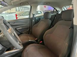 CHEVROLET - ONIX - 2014/2015 - Prata - R$ 48.900,00