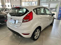FORD - FIESTA - 2015/2015 - Branca - R$ 44.900,00