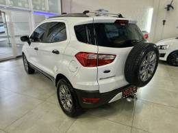 FORD - ECOSPORT - 2015/2015 - Branca - R$ 58.900,00