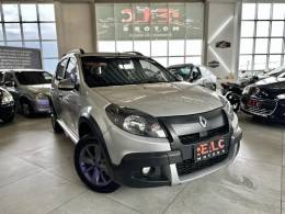 RENAULT - SANDERO - 2012/2012 - Prata - R$ 39.900,00
