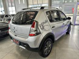 RENAULT - SANDERO - 2012/2012 - Prata - R$ 39.900,00