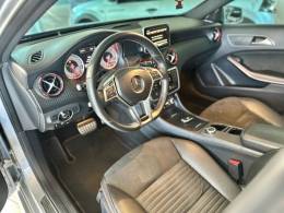 MERCEDES-BENZ - A 250 - 2015/2015 - Prata - R$ 129.900,00