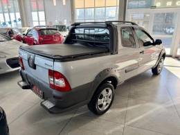 FIAT - STRADA - 2011/2012 - Prata - R$ 52.900,00