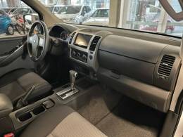 NISSAN - FRONTIER - 2014/2015 - Branca - R$ 112.990,00