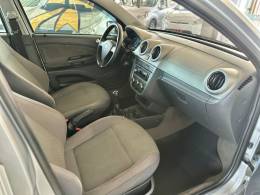 VOLKSWAGEN - VOYAGE - 2009/2010 - Prata - R$ 34.900,00