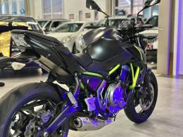 KAWASAKI - Z650 - 2017/2018 - Preta - R$ 32.900,00