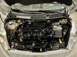 FORD - FIESTA - 2011/2012 - Branca - R$ 40.900,00