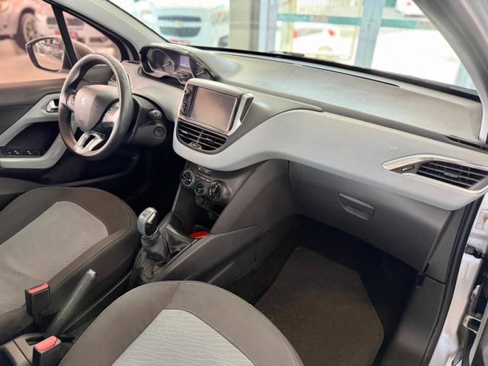 PEUGEOT - 208 - 2015/2015 - Prata - R$ 44.900,00