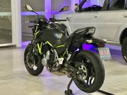 KAWASAKI - Z650 - 2017/2018 - Preta - R$ 32.900,00