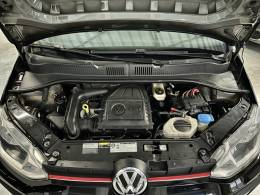 VOLKSWAGEN - UP - 2017/2018 - Preta - R$ 64.900,00