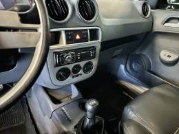 VOLKSWAGEN - SAVEIRO - 2008/2008 - Preta - R$ 47.900,00