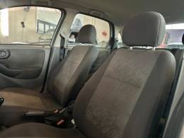 CHEVROLET - CORSA - 2005/2005 - Prata - R$ 25.900,00