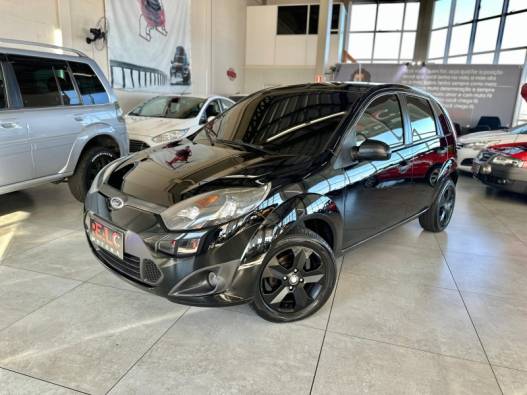 FORD - FIESTA - 2010/2011 - Preta - R$ 25.900,00