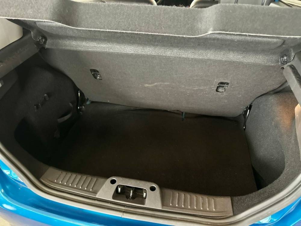 FORD - FIESTA - 2014/2014 - Azul - R$ 48.900,00