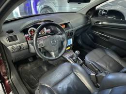 CHEVROLET - VECTRA - 2008/2009 - Vermelha - R$ 38.900,00