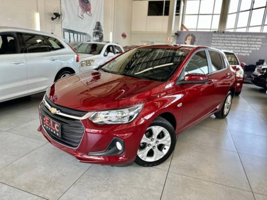 CHEVROLET - ONIX - 2022/2023 - Vermelha - R$ 78.900,00