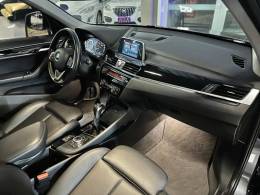 BMW - X1 - 2018/2019 - Cinza - R$ 139.900,00