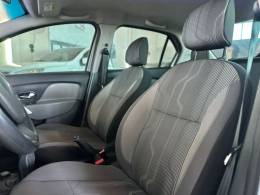 RENAULT - LOGAN - 2017/2018 - Prata - R$ 47.900,00