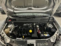 RENAULT - LOGAN - 2015/2016 - Prata - R$ 39.900,00