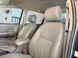 TOYOTA - HILUX - 2014/2014 - Preta - R$ 144.900,00