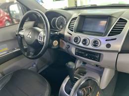 MITSUBISHI - L200 TRITON - 2013/2013 - Branca - R$ 127.900,00