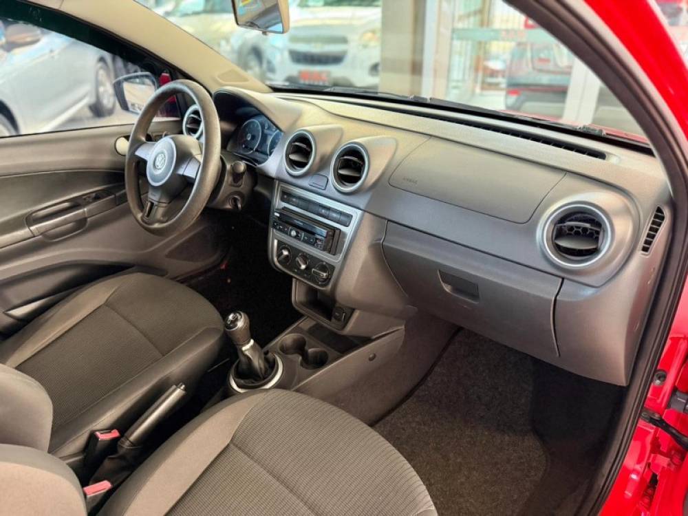 VOLKSWAGEN - GOL - 2013/2014 - Vermelha - R$ 35.900,00