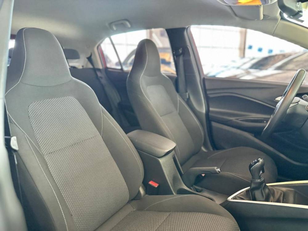 CHEVROLET - ONIX - 2022/2023 - Vinho - R$ 75.900,00