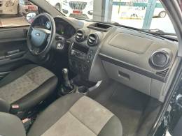 FORD - FIESTA - 2010/2011 - Preta - R$ 25.900,00
