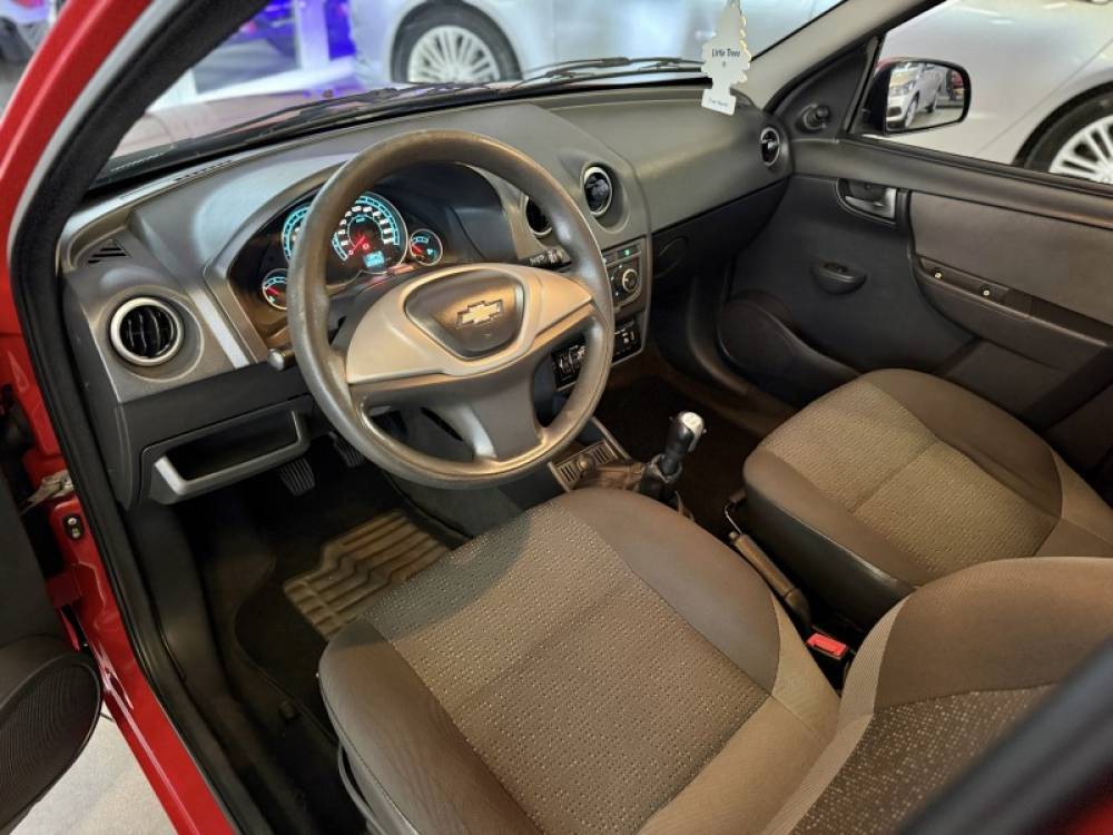 CHEVROLET - CELTA - 2012/2013 - Vermelha - R$ 35.900,00