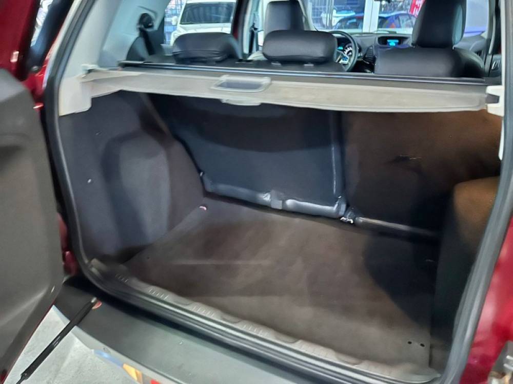 FORD - ECOSPORT - 2014/2015 - Vermelha - R$ 57.900,00