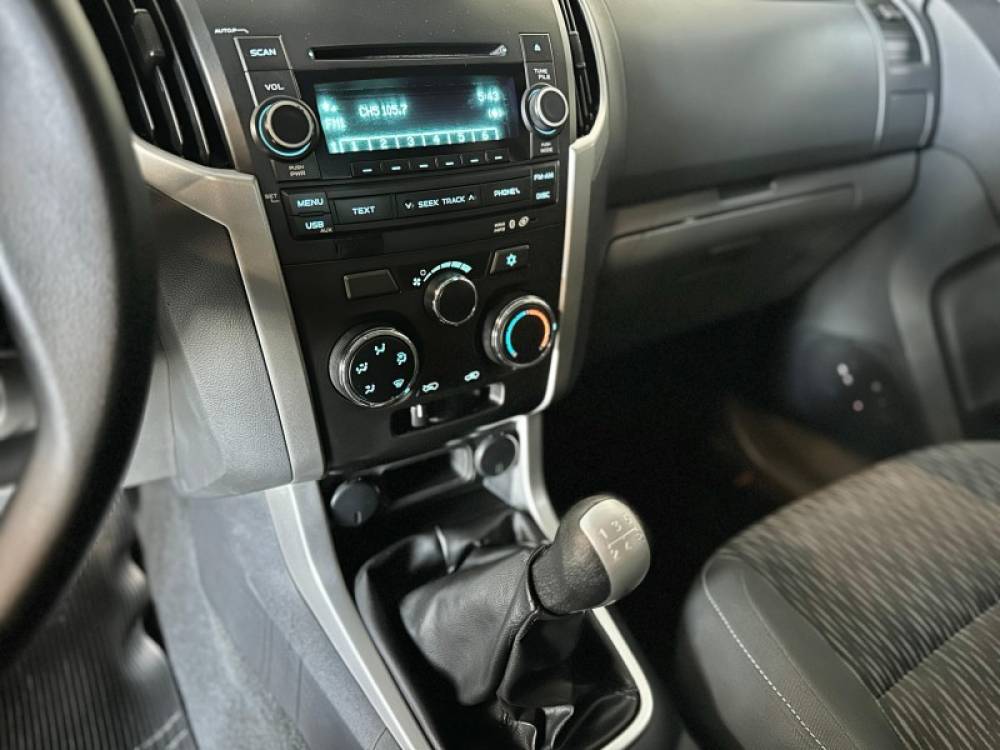 CHEVROLET - S10 - 2013/2013 - Branca - R$ 84.900,00